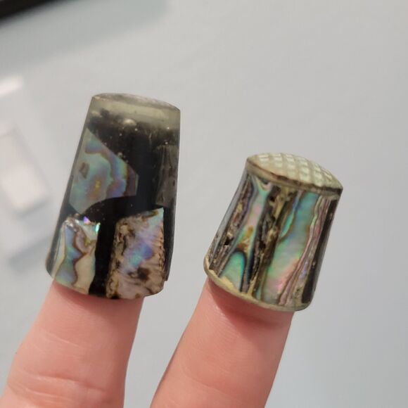 2 Vintage Inlaid Abalone Shell Thimbles MOP Mother Of Pearl sewing crafts MCM - Picture 9 of 9